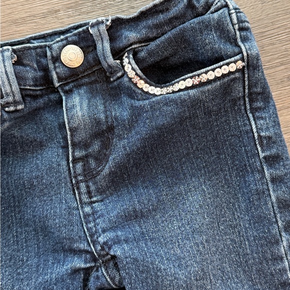 Levi's Girls Blue Jeans with Sequin Accents - Picture 5 of 5